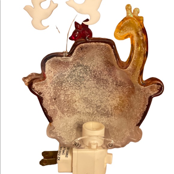 Host Pick Noah’s Ark Kid’s Nightlight - Picture 2 of 2